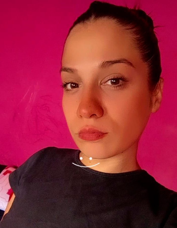 Denisse Oliver. Ejecutiva de ventas.